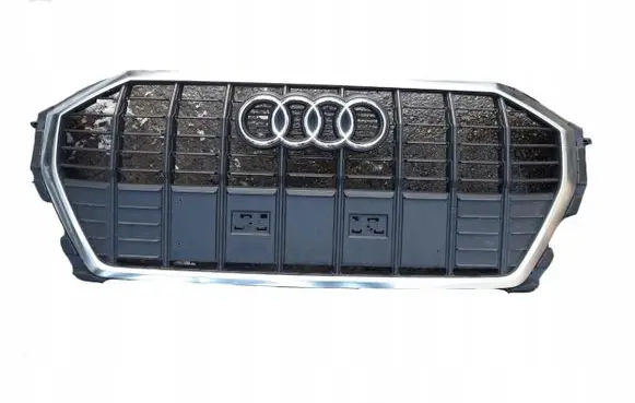Audi Q3 F3 Front bumper upper radiator grill