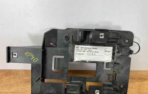 Cadillac CTS Sound amplifier holder/bracket 23401119PINYA 23401119