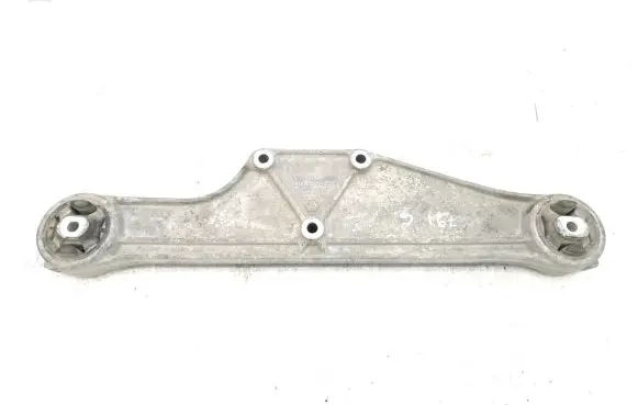 Audi A8 S8 D2 4D Rear differential/diff mount bracket 4D0599285