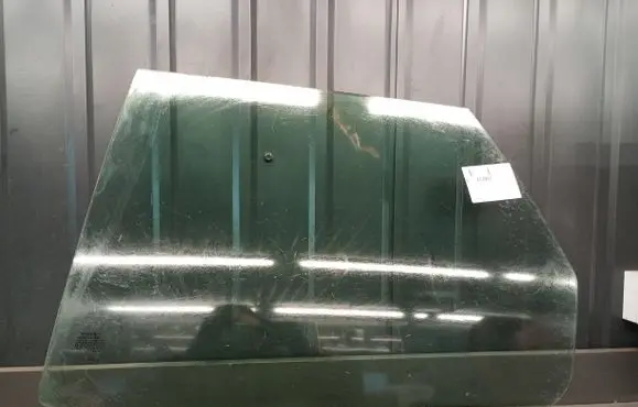 Volvo S40, V40 Rear door window glass