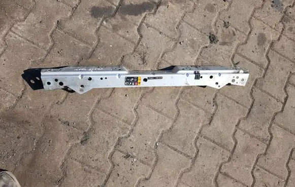 Opel Astra J Radiator support slam panel
