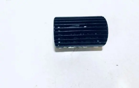Opel Astra F Dash center air vent grill at316912f1b at31-6912f1b