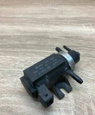 Volkswagen Golf IV Turbo solenoid valve 1H0906627 98T072