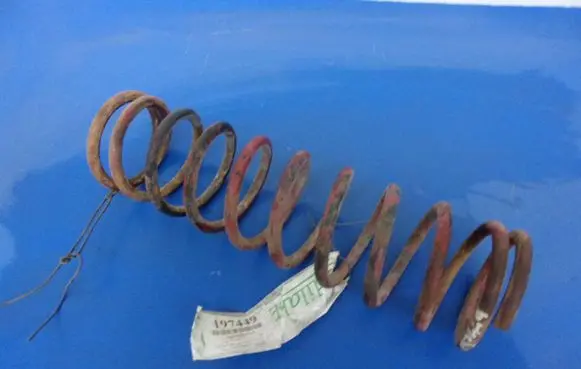 Volkswagen Golf I Rear coil spring
