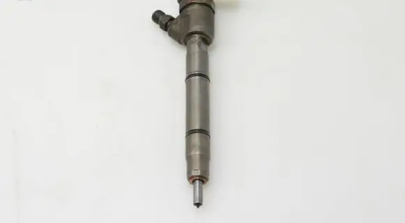 Hyundai i40 Fuel injector 338002A800