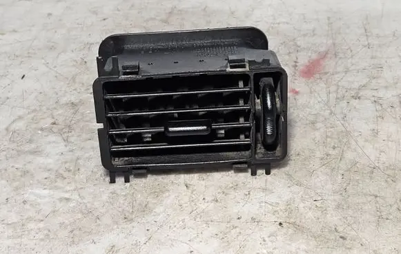 Volkswagen II LT Dashboard side air vent grill/cover trim 9018310030