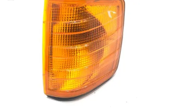 Mercedes-Benz 190 W201 Front indicator light
