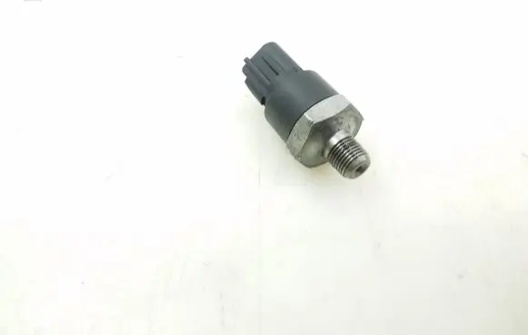 Toyota Prius+ (ZVW40) Sensor 8353028020