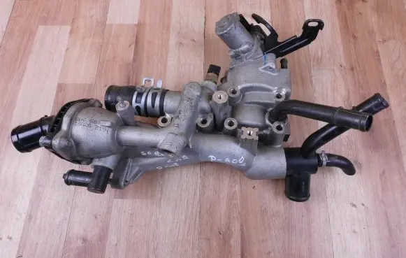 KIA Sorento EGR valve 284002F910 284102F400