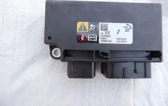Opel Insignia B Airbag control unit/module 13529157