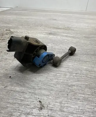 Headlight/headlamp level sensor