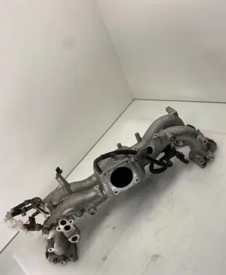 Subaru Legacy Intake manifold AB790