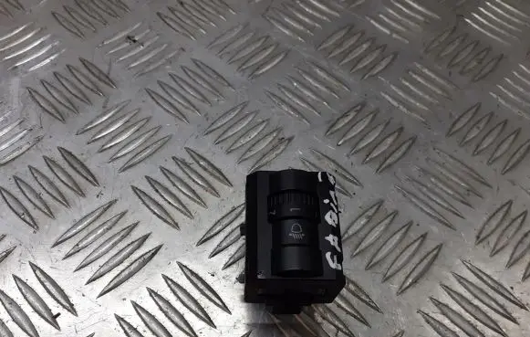Skoda Fabia Mk2 (5J) Light relay 5J0941333A