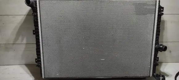 Volkswagen Tiguan Coolant radiator 5N0121253Q 5N0121253D