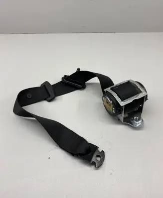 Opel Corsa D Rear seatbelt 609160500A 070403