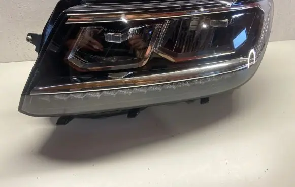 Volkswagen Tiguan Headlight/headlamp BB941035D LE15A6358 0301101231