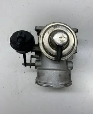 Volkswagen Touareg I EGR valve