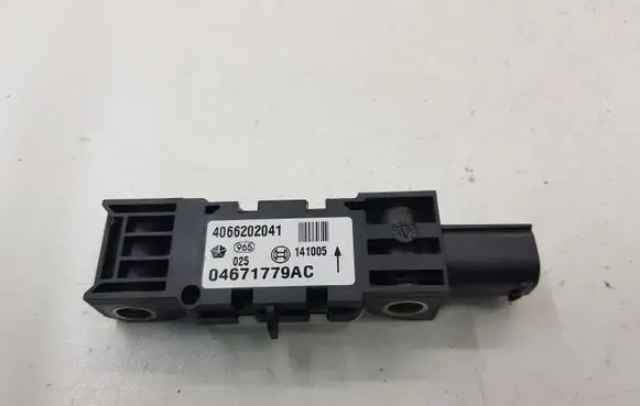 Jeep Grand Cherokee (WK) Airbag deployment crash/impact sensor 4066202041