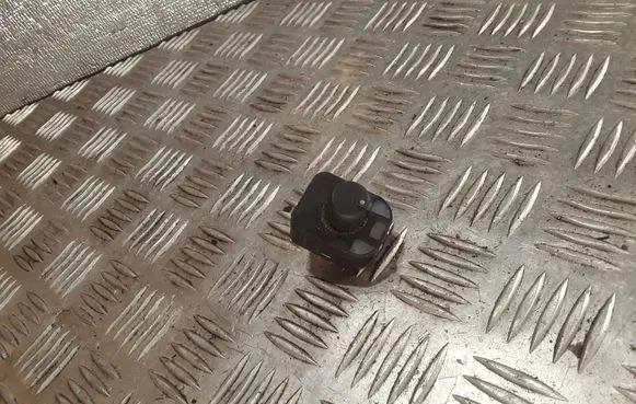 Audi A4 S4 B6 8E 8H Wing mirror switch 8E0959565