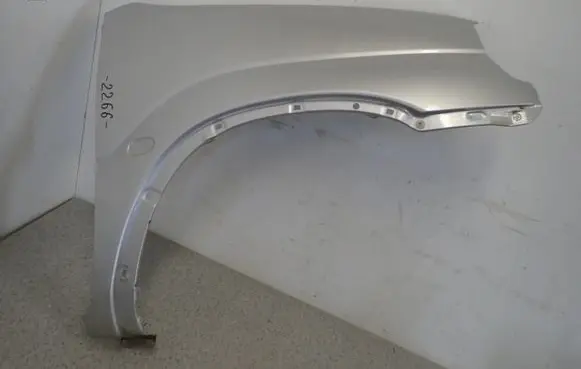 Suzuki Ignis Fender 