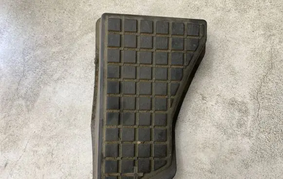 Toyota Prius (XW20) Foot rest pad/dead pedal 5819213010
