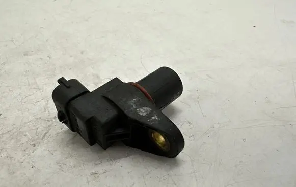 Mercedes-Benz E W211 Camshaft position sensor A0051531328