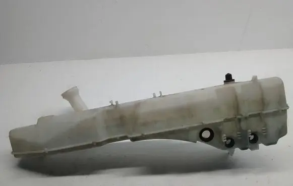 Suzuki Grand Vitara I Windshield washer fluid reservoir/tank 860851126
