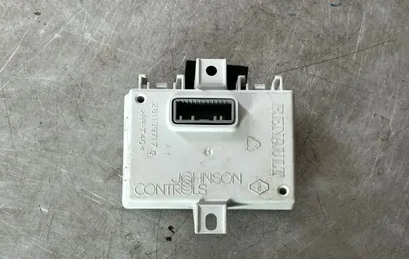 Renault Megane III GPS navigation control unit/module 283468105R