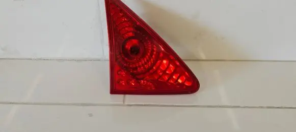Peugeot 3008 I Tailgate rear/tail lights 26039010