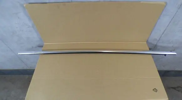 Volkswagen Jetta VI Front door trim (molding) 