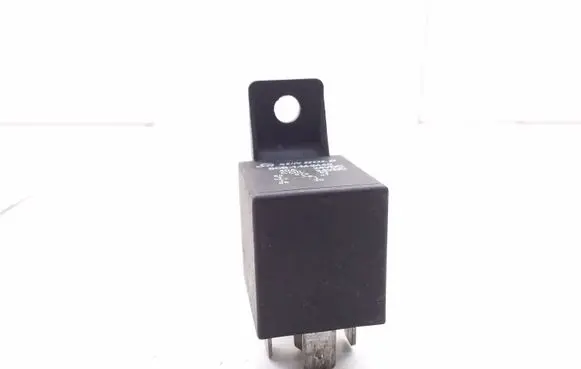 Volvo 850 Hazard warning light relay SCB1M2440