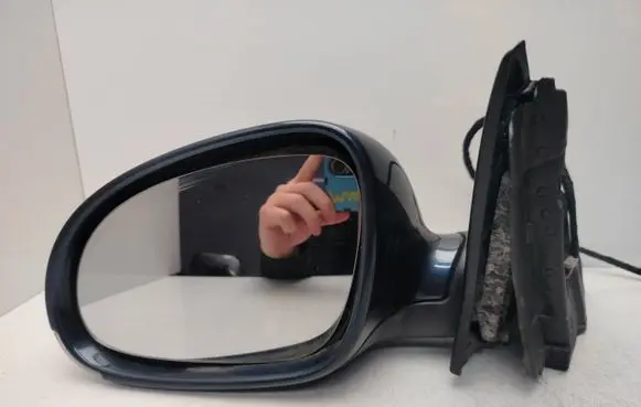 Volkswagen Golf V Front door electric wing mirror 15D23