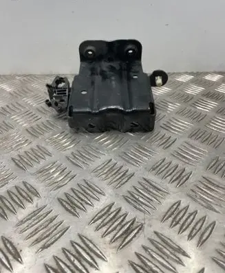 BMW 2 Active Tourer U06 Other engine bay part 7447009