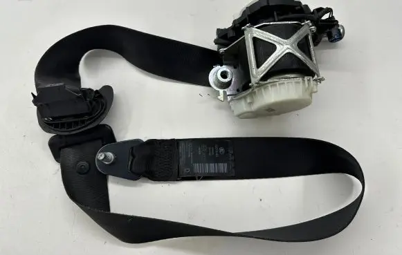 Citroen C5 Front seatbelt 33060518 96560562XX