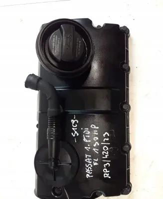 Volkswagen Golf IV Rocker cam cover 038103469S