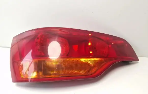 Audi Q7 4L Rear/tail lights 4L0945093