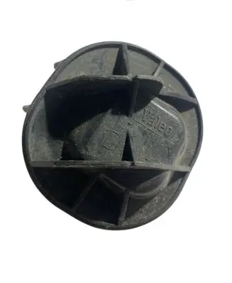 Nissan Primera Headlight/headlamp dust cover 88201812