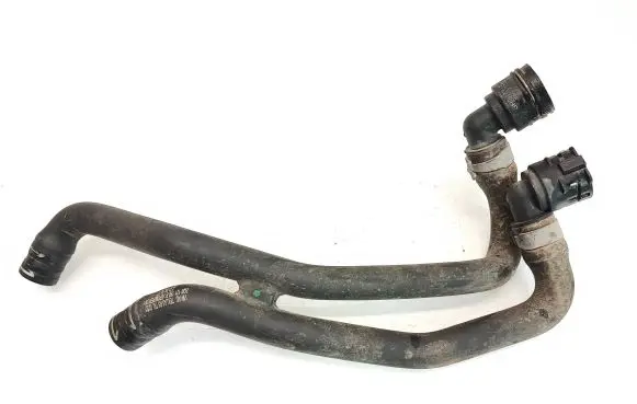 Engine coolant pipe/hose