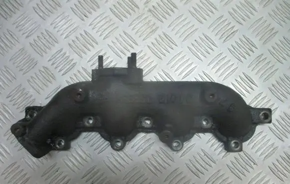 Opel Corsa C Exhaust manifold
