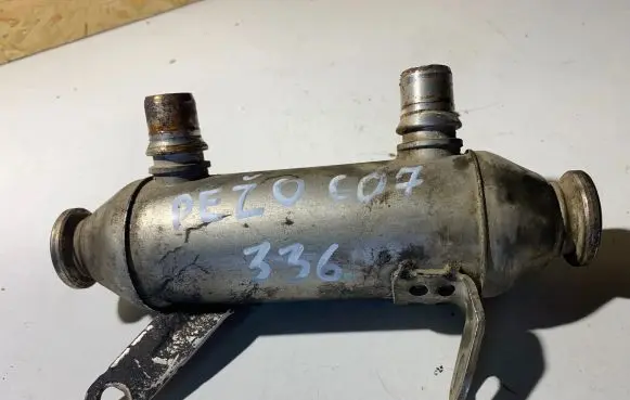 Peugeot 807 EGR valve cooler 9640843480 869964X
