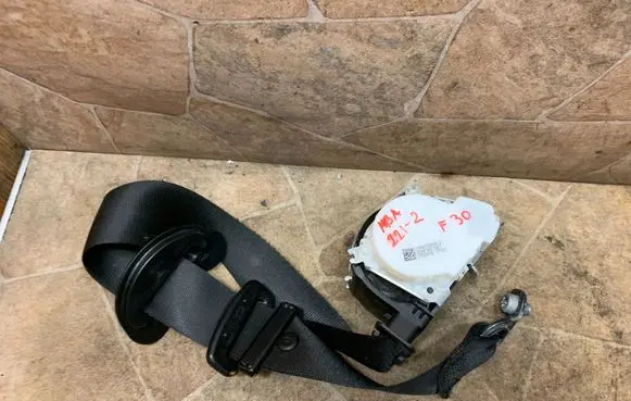 BMW 3 F30 F35 F31 Front seatbelt 34078319