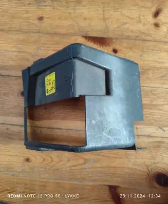 Ford Mondeo MK IV Battery box tray cover/lid 6G9110A659A D2L4A