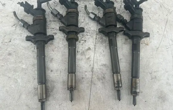 Ford Fiesta Fuel injectors set 0445110353
