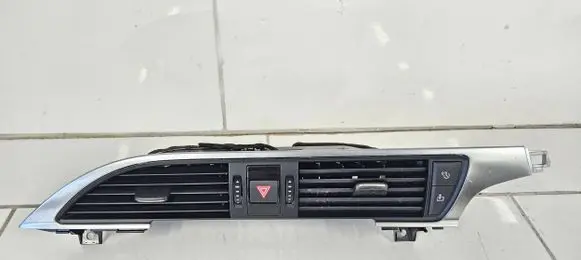 Audi A6 S6 C7 4G Dash center air vent grill 9025900