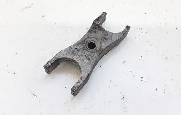Skoda Superb B6 (3T) Fuel Injector clamp holder 03L216A