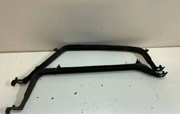 Mazda 3 III Fuel tank mounting bracket 