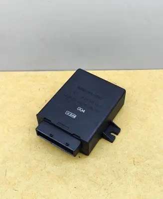Mercedes-Benz E W211 Air suspension control unit module (rear) A2115450432 0004 410213006001
