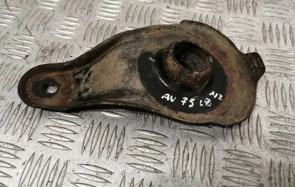 Toyota Avensis T270 Other rear suspension part 5220302010