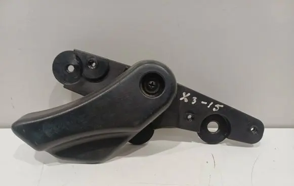 Engine bonnet (hood) release handle