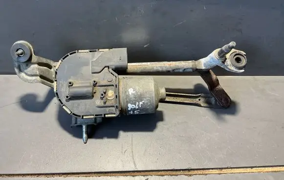 Volkswagen Golf Plus Wiper motor 5M0955120